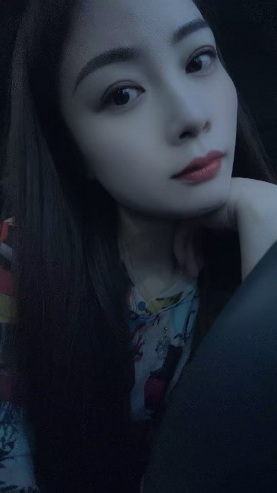 如影晓萌